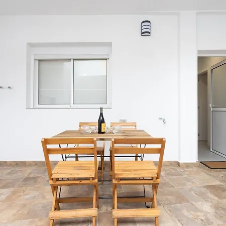 Home2book Modern Indoor Terrace, *