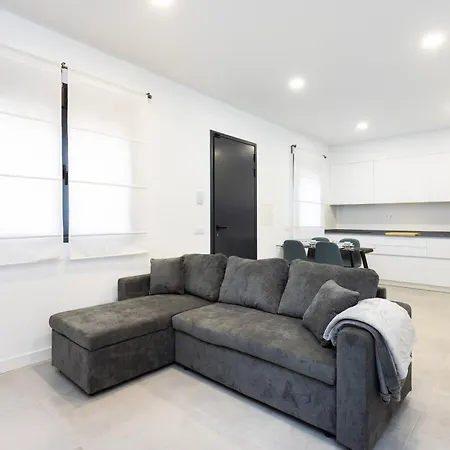 Home2book Modern Indoor Terrace, Lejlighed