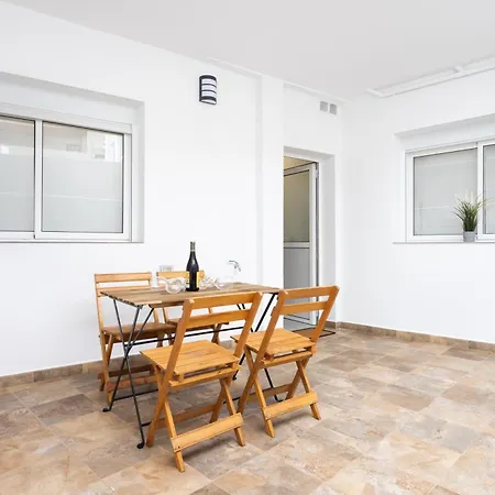 Home2book Modern Indoor Terrace, Apartament La Laguna (Tenerife)